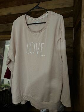 Women’s Pink 'LOVE.' Pullover Sweatshirt